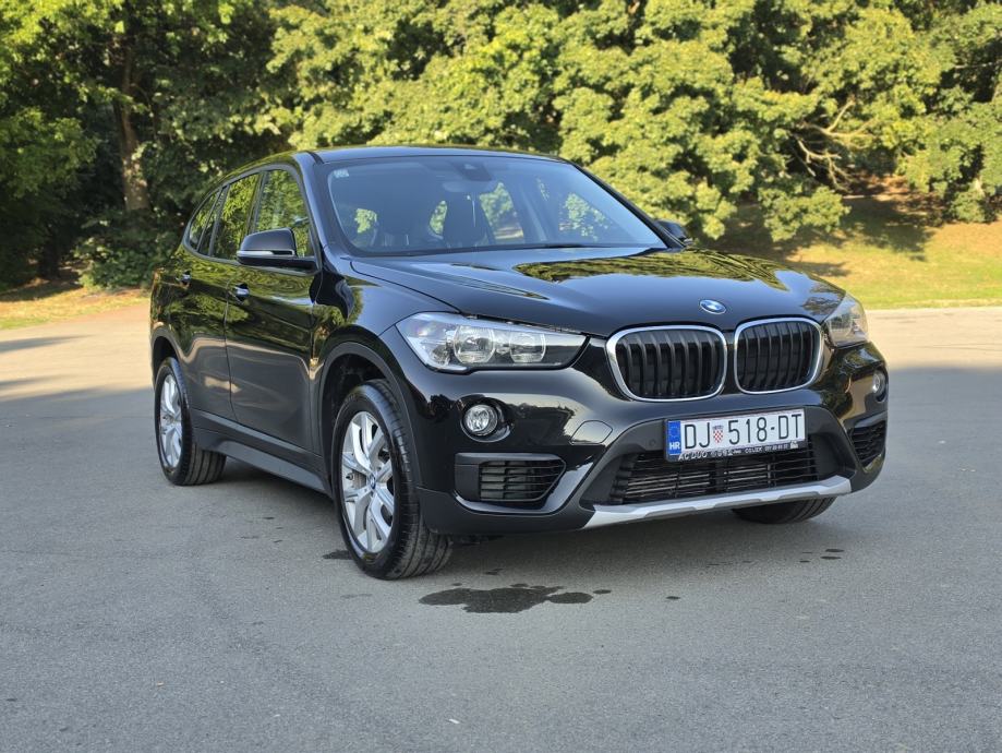 BMW X1 18i, fotografija 3