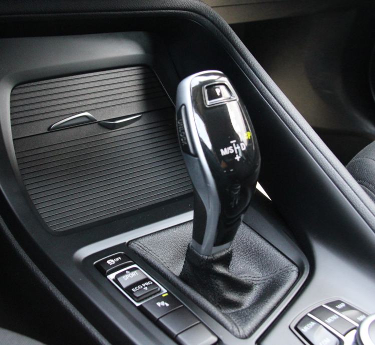 ➡️ BMW X1 2.0dA LED ALU NAVI PDC360° R-Cam Bluetooth Tempomat 2022., fotografija 17