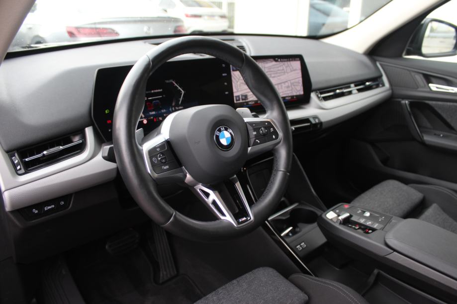 BMW X1 20xd AUTOMATIK, LED, ALU 17", NAVIGACIJA, KAMERA, GARANCIJA., fotografija 11