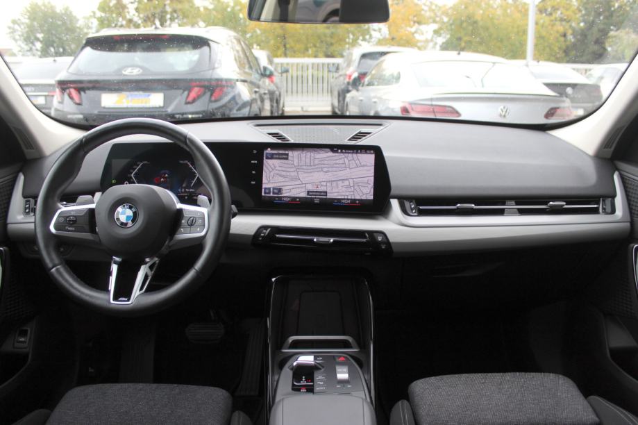 BMW X1 20xd AUTOMATIK, LED, ALU 17", NAVIGACIJA, KAMERA, GARANCIJA., fotografija 10
