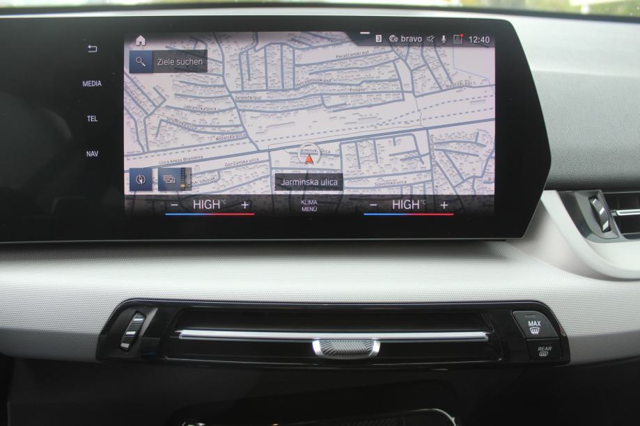 BMW X1 20xd AUTOMATIK, LED, ALU 17", NAVIGACIJA, KAMERA, GARANCIJA., fotografija 12