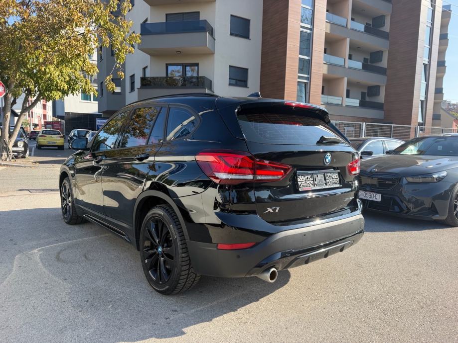 BMW X1 25e Xdrive SPORTLINE **ODLICNO STANJE**, fotografija 7