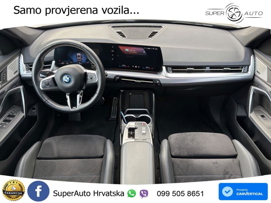 BMW X1 30e (326 KS) xDrive Steptronic M Sport, fotografija 9