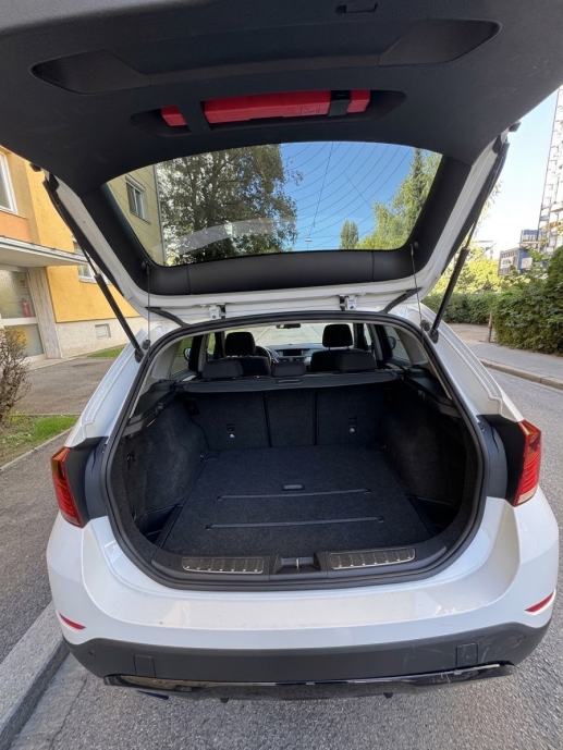 BMW X1 xDrive 1.8 diesel SPORT AUTOMATIK 8 brzina ShadowLine e84, fotografija 15