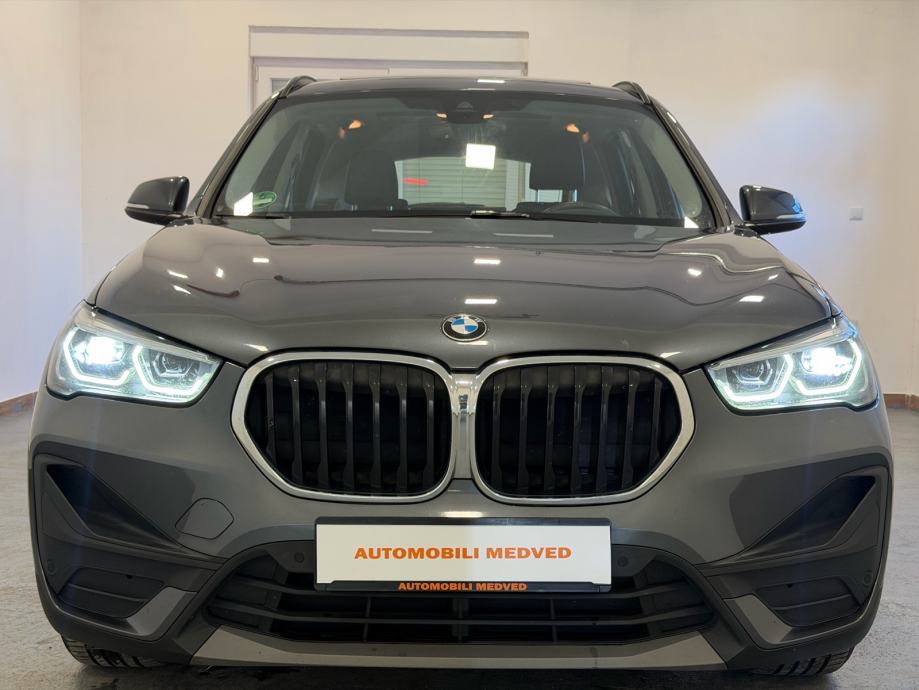 BMW X1 sDrive 18d,FULL LED,NAVI,PANORAMA,HEAD UP,GR.SJED,JAMSTVO 24MJ!, fotografija 5