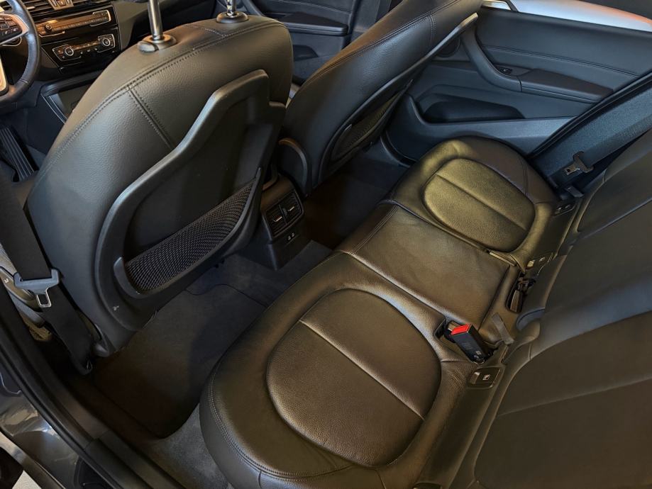 BMW X1 sDrive 18d,FULL LED,NAVI,PANORAMA,HEAD UP,GR.SJED,JAMSTVO 24MJ!, fotografija 15