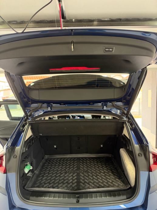 BMW X1 Sdrive 18d, fotografija 9