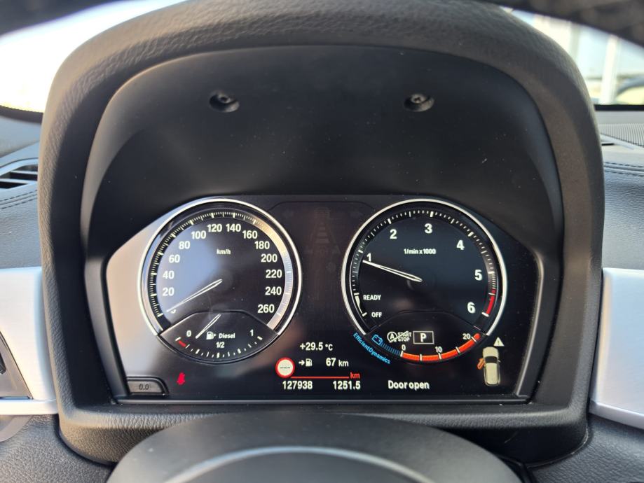 BMW X1 sDrive 2.0d *M-PAKET* AUTOMAT,PANO,KAMERA,NAVI,GRI.SJED,JAMSTVO, fotografija 17