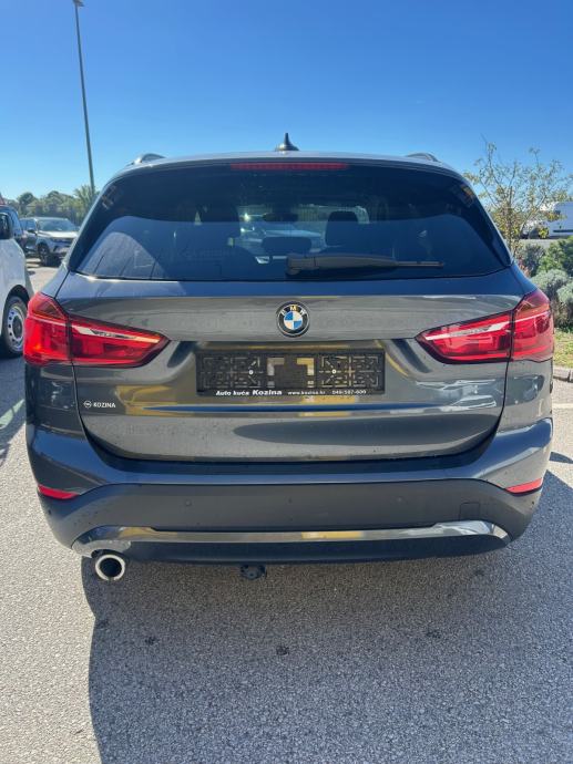BMW X1 sDrive Advantage; 2 GODINE JAMSTVA, fotografija 6