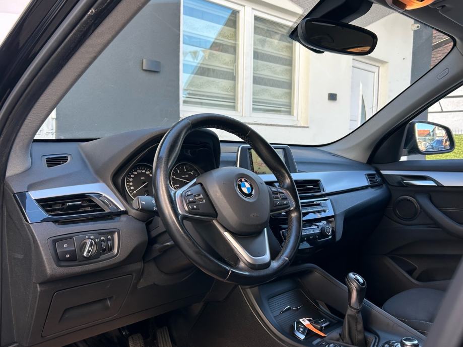 BMW X1 sDrive118d 2015G. 110KW NOVI MODEL SPORT PAKET FUL SERVISNA, fotografija 20