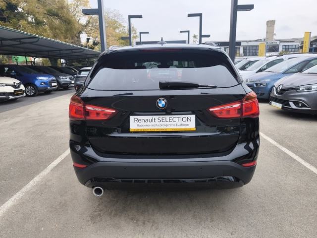 BMW X1 sDrive16d Advantage, fotografija 4