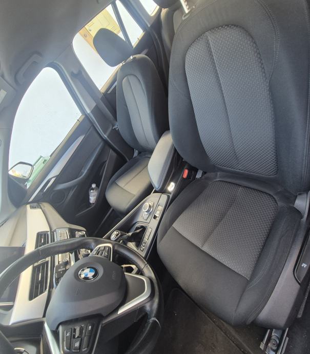 BMW X1 sDrive16d ručni mjenjač, fotografija 3