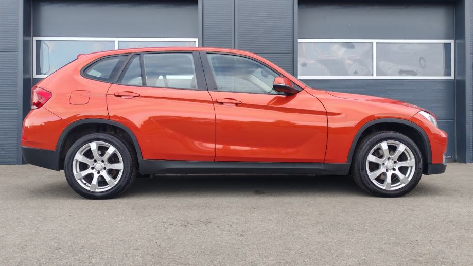 BMW X1 sDrive16d ***NOVI LANAC***, fotografija 6