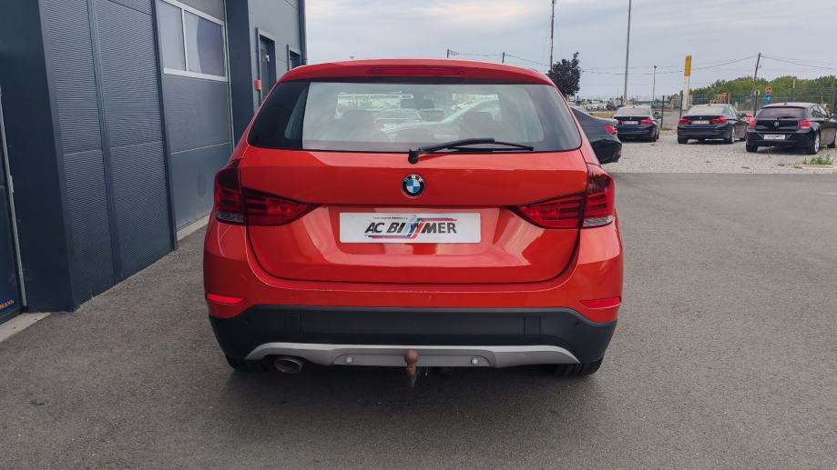 BMW X1 sDrive16d ***NOVI LANAC***, fotografija 9