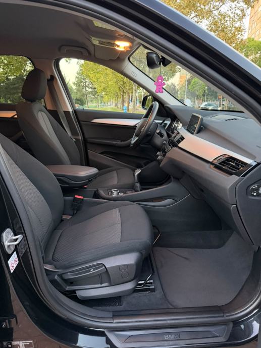 BMW X1 sDrive18d, 2.0 136KS, FULL LED, R.KAMERA, NAVI, TOP STANJE!!, fotografija 14