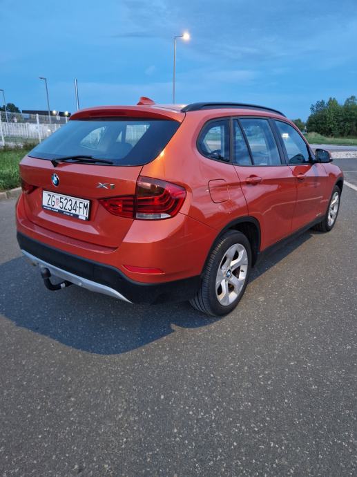 BMW X1 sDrive18d (REGISTRIRAN do 05/2027), fotografija 4