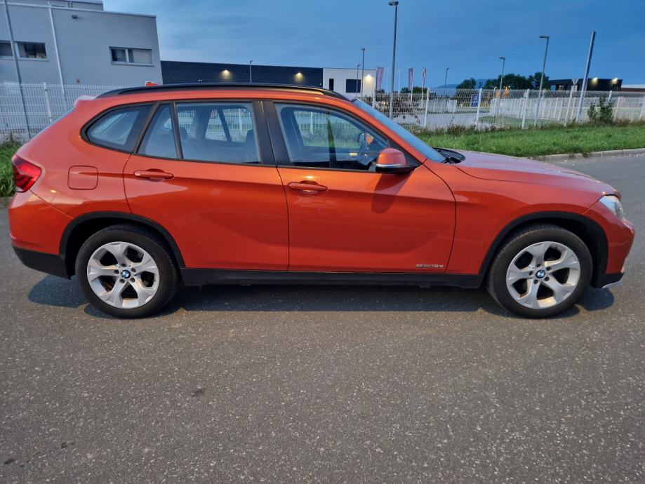 BMW X1 sDrive18d (REGISTRIRAN do 05/2027), fotografija 3
