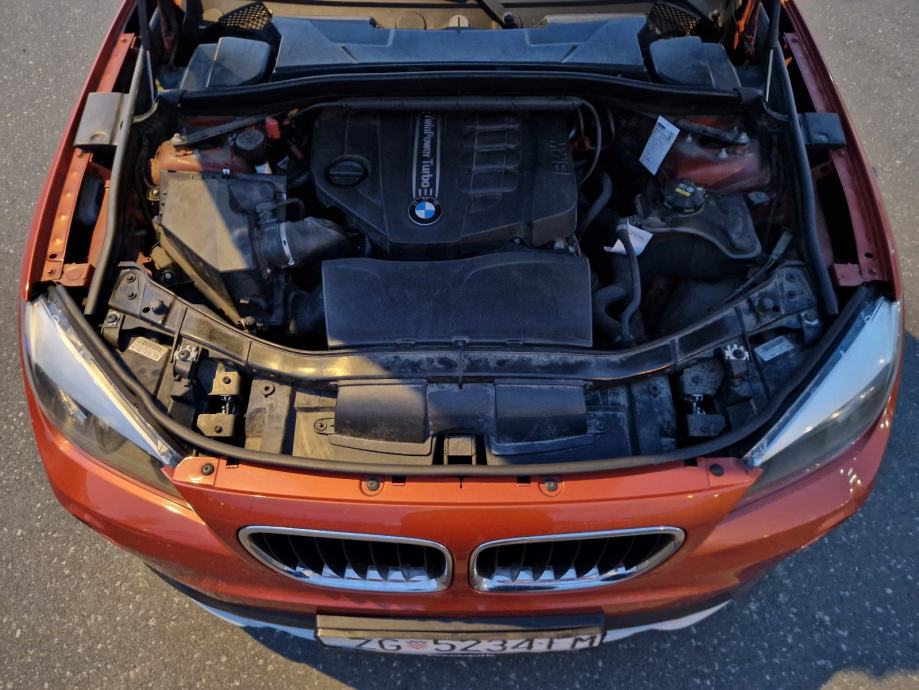 BMW X1 sDrive18d (REGISTRIRAN do 05/2027), fotografija 13