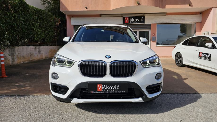 BMW X1 SDRIVE18D 2019 SPORT LINE SERVISNA, fotografija 2