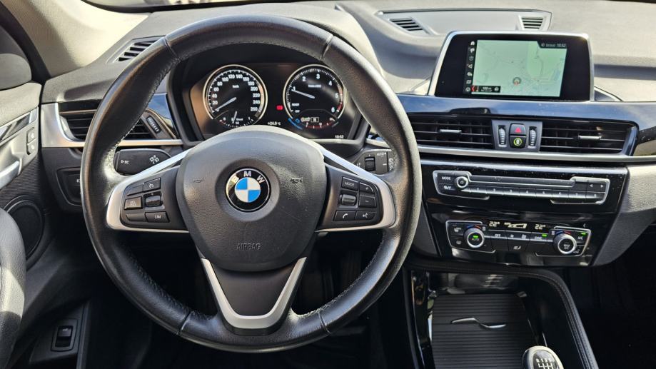 BMW X1 SDRIVE18D 2019 SPORT LINE SERVISNA, fotografija 10