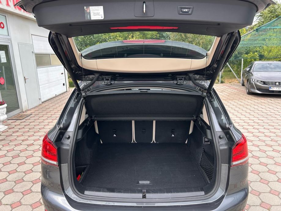 BMW X1 sDrive18d 2021.,AUTOMATIK, SERVISNA, NAVI, GRIJ SJED.,KOŽA, fotografija 13