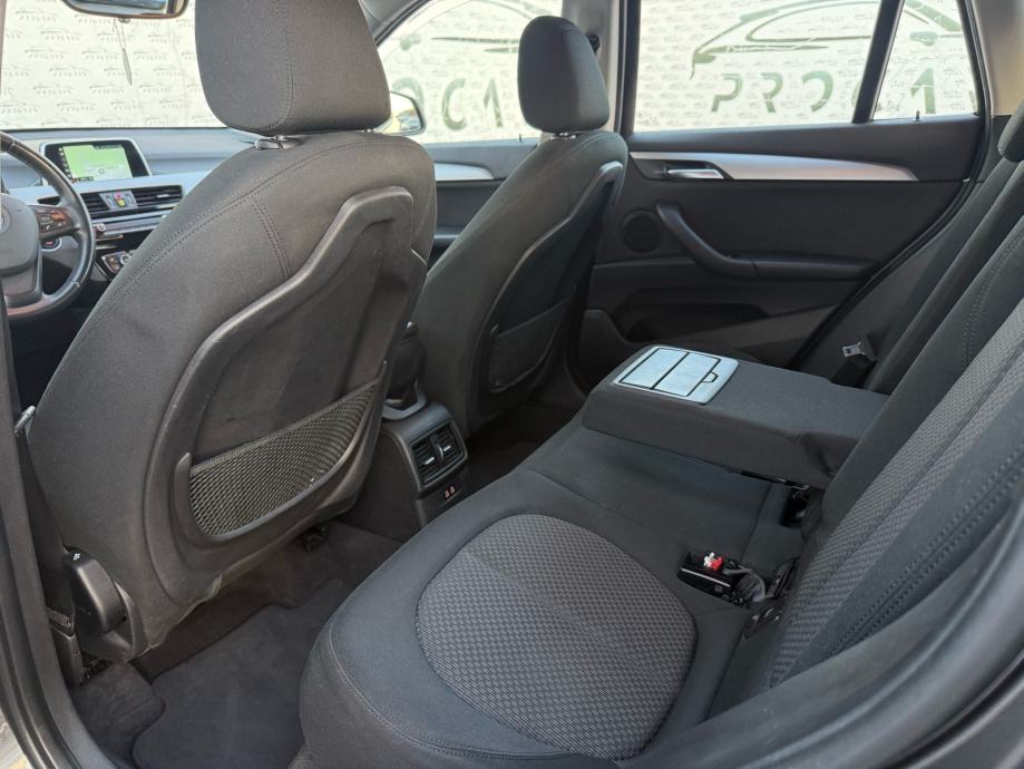 BMW X1 sDrive18d automatik | ADAPTIV LED | HR AUTO | REG 01/27, fotografija 13