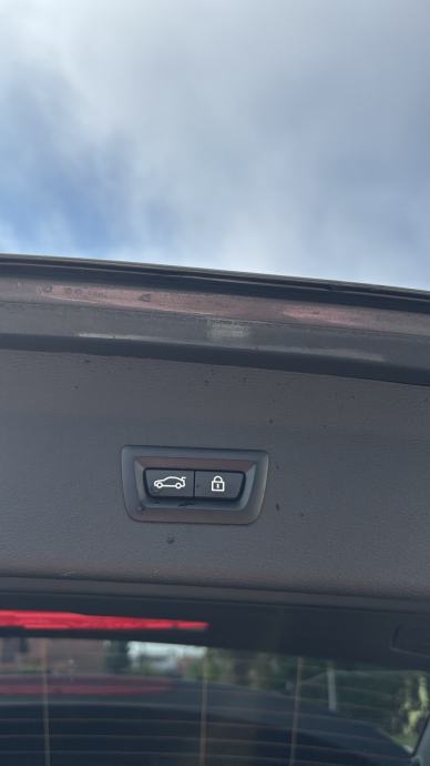 BMW X1 sDrive18d automatik •head up •panorama •bez ulaganja, fotografija 10