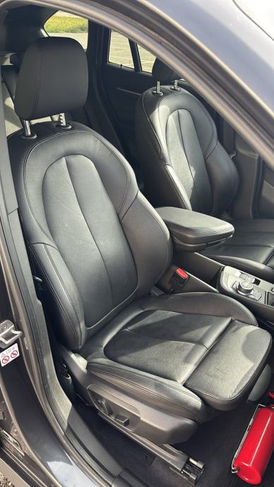 BMW X1 sDrive18d automatik •head up •panorama •bez ulaganja, fotografija 12