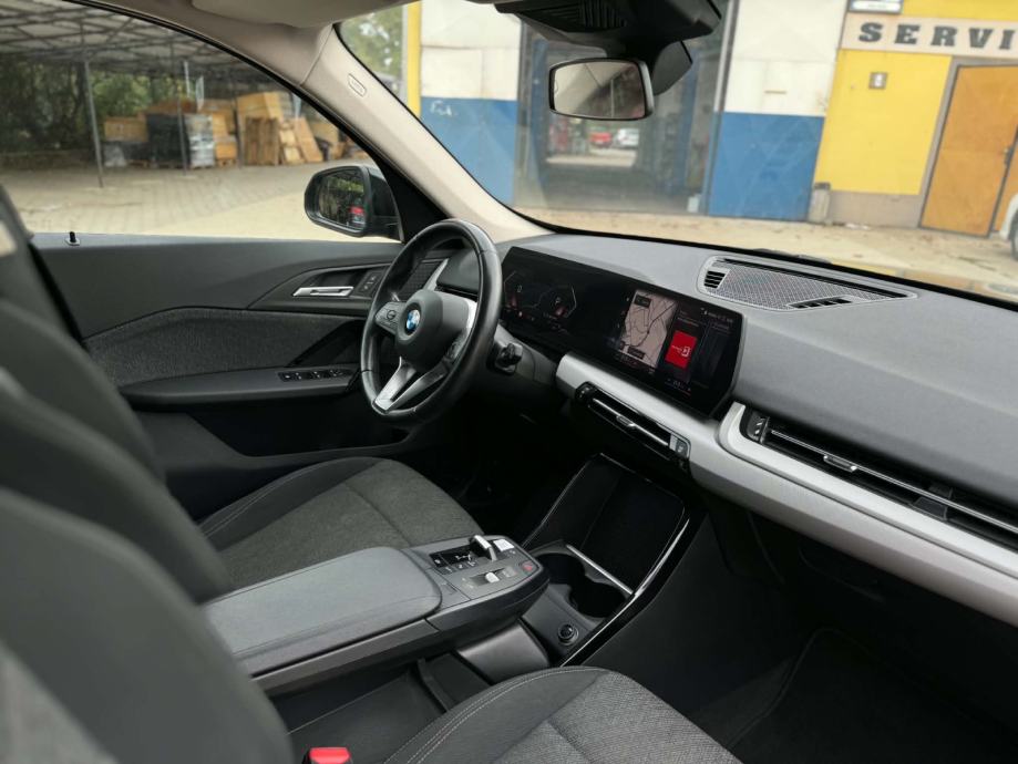 BMW X1 sDrive18d Automatik,Kamera,LED,...*Garancija 12 mjeseci*, fotografija 9