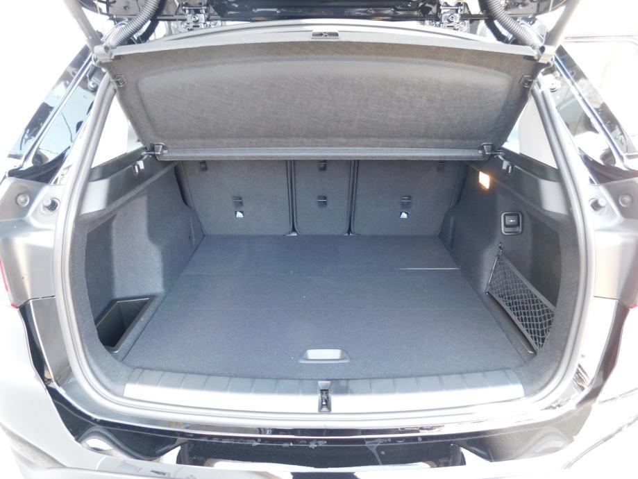 BMW X1 sDrive18d automatik, LEASING, fotografija 15