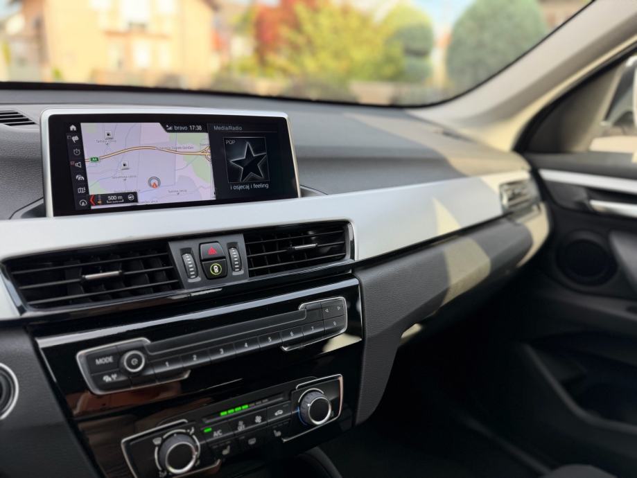 BMW X1 sDrive18d AUTOMATIK,LINE ASSITE,NAVI,PDC,SERVISNA,REGA8/27, fotografija 15