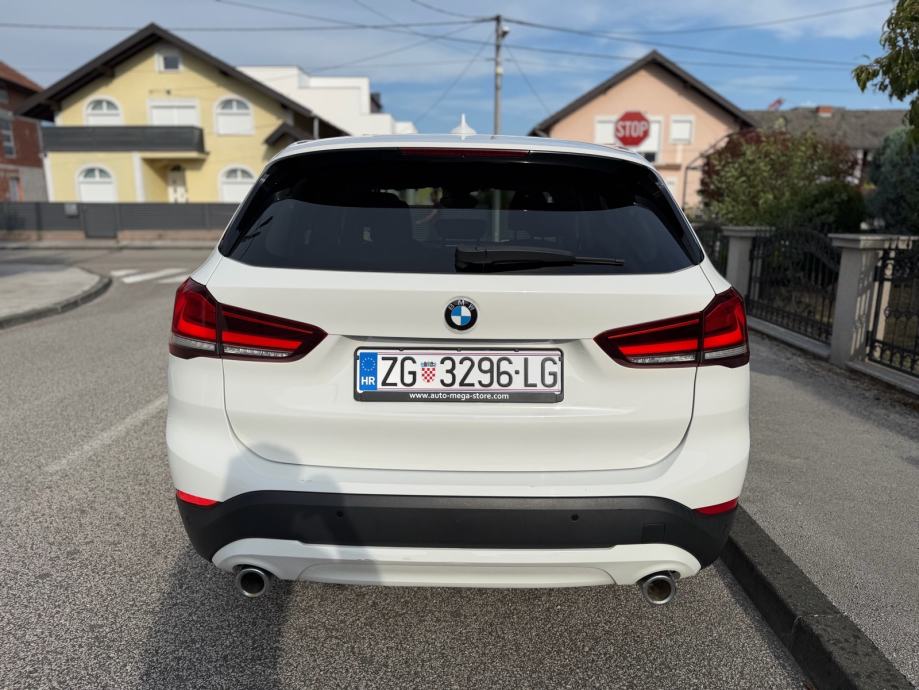BMW X1 sDrive18d AUTOMATIK,LINE ASSITE,NAVI,PDC,SERVISNA,REGA8/27, fotografija 6