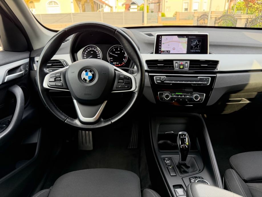 BMW X1 sDrive18d AUTOMATIK,LINE ASSITE,NAVI,PDC,SERVISNA,REGA8/27, fotografija 14