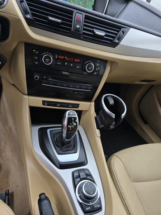 BMW X1 sDrive18d automatik/LUXURY LINE/, fotografija 14