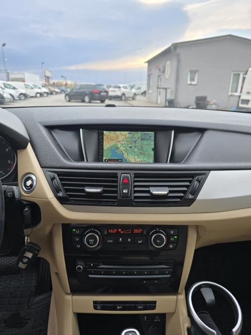 BMW X1 sDrive18d automatik/LUXURY LINE/, fotografija 17