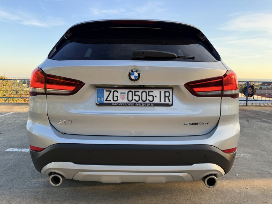 BMW X1 sDrive18d automatik SPORT 150ks,HR AUTO,PRODAJE VLASNIK.., fotografija 4