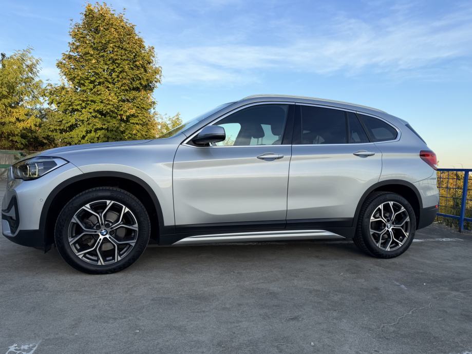 BMW X1 sDrive18d automatik SPORT 150ks,HR AUTO,PRODAJE VLASNIK.., fotografija 3