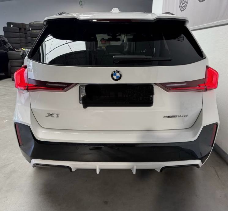 BMW X1 sDrive18d automatik m sport,privacy,panorama,koza, fotografija 2