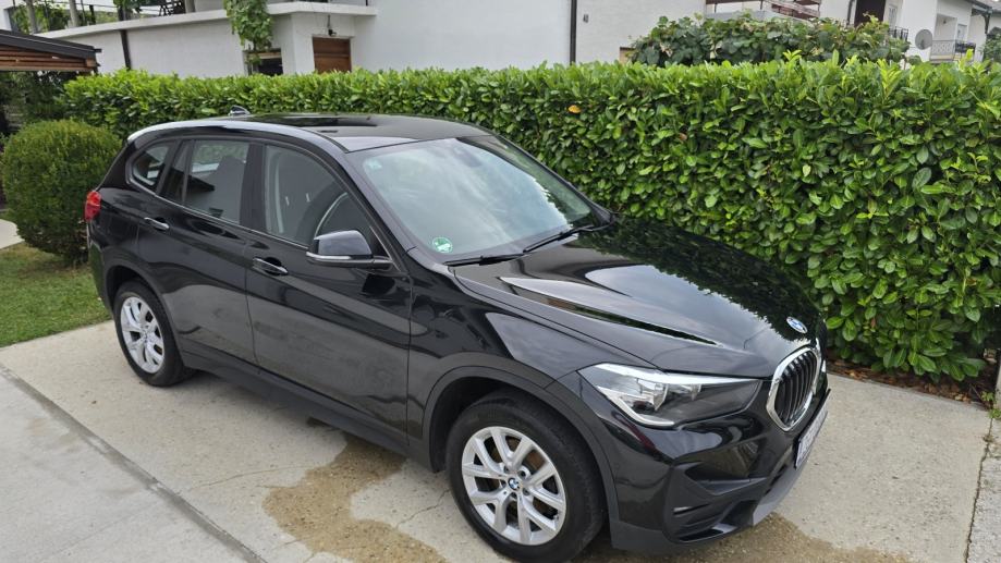 BMW X1 sDrive18d automatik, fotografija 2