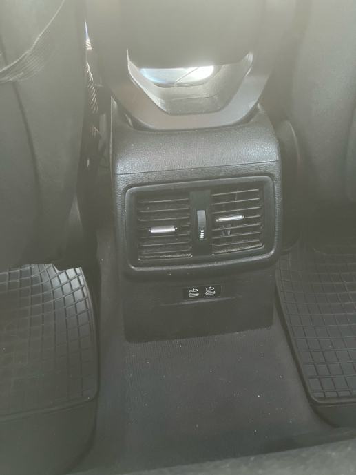 BMW X1 2,0 Sdrive 110kw -150ks 11/2021g Registriran do 6/2027, fotografija 12