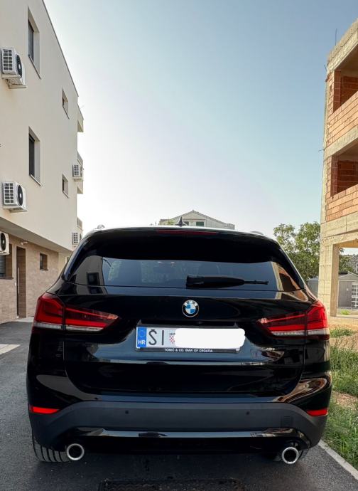 BMW X1 sDrive18d automatik, fotografija 2