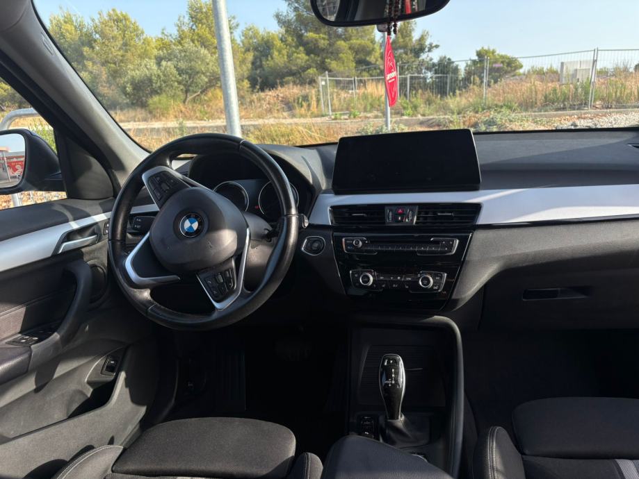 BMW X1 sDrive18d automatik, fotografija 3