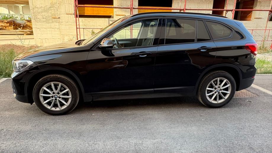 BMW X1 sDrive18d automatik, fotografija 10