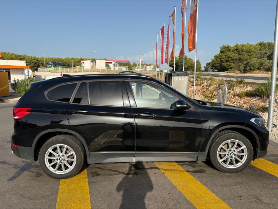 BMW X1 sDrive18d automatik, fotografija 13