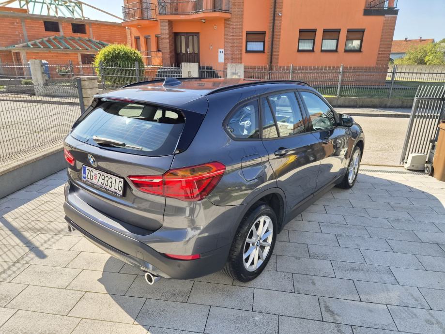 BMW X1 sDrive18d automatik, fotografija 6