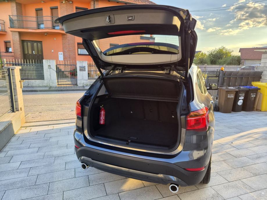 BMW X1 sDrive18d automatik, fotografija 11
