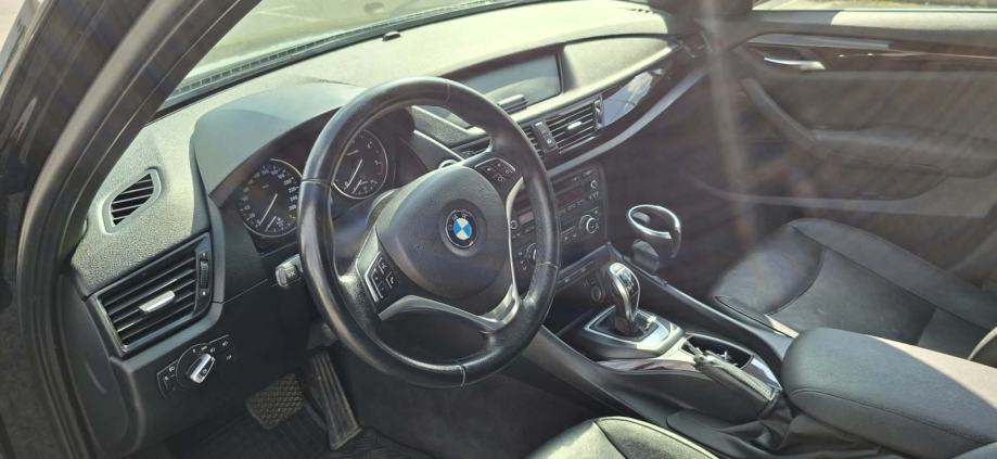 BMW X1 sDrive18d AUTOMATIK, fotografija 9