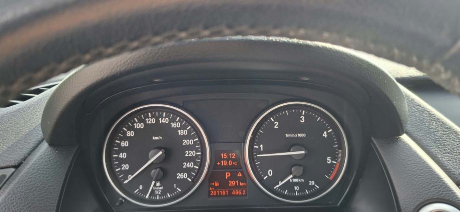 BMW X1 sDrive18d AUTOMATIK, fotografija 10