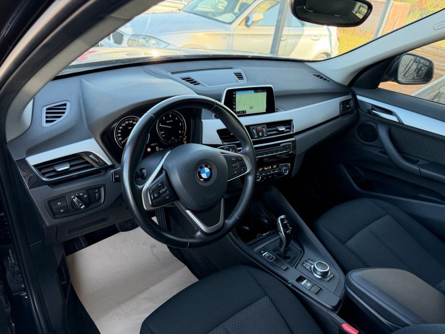 BMW X1 sDrive18d automatik, fotografija 11