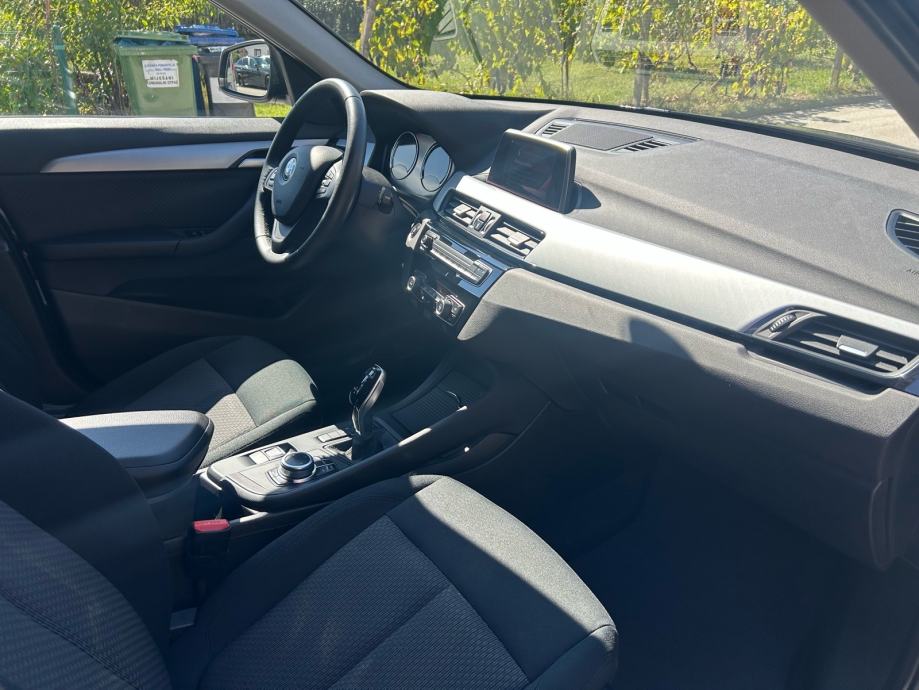 BMW X1 sDrive18d automatik, fotografija 10